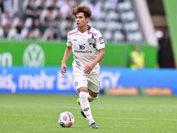 昨季ブンデス６位が開幕３戦で勝点１と低迷…日本代表MFが吐露した本音「最後の質が足りない」【現地発】