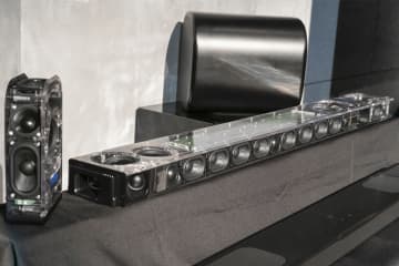 JBL、サウンドバー「BAR 1000／800」に「MK2」モデル。新旗艦機「BAR 1300MK2」や未発表機「SB580 All-in-One」もお披露目
