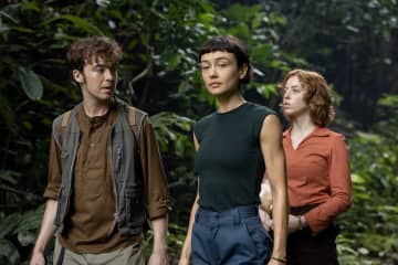 シリーズの美学を踏襲　『エイリアン：アース』衣装・ヘアメイクデザインの舞台裏映像公開