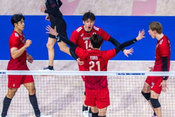 男子バレー、リビア相手に意地のストレート勝ち！　悔しさばねに石川祐希、高橋藍、セッター永露元稀ら躍動、ポイントごとに弾ける笑顔【世界バレー】