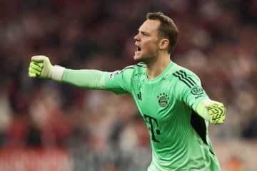 GKノイアー、“史上4人目”のCL通算100勝を達成！　「チームと一緒に勝ち取った勝利であることが大事」