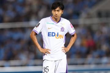 広島MF中島洋太朗がコンディション不良のためU-20W杯不参加。ACLE初戦で相手との頭部接触で負傷交代に