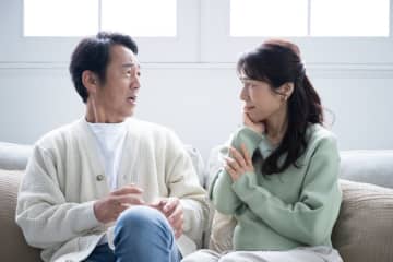 40歳で「年収500万円」です。妻は扶養内パートで「100万円」稼いでいますが、将来年金だけで「月25万円」の生活は可能でしょうか？ 夫婦の“受給額”を試算