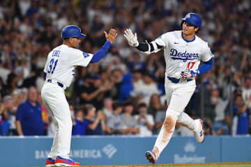 ドジャース、スイープ阻止して優勝マジック「8」　大谷翔平が2戦連発の51号ダメ押し弾　左腕スネルが112球熱投で7回無失点12K