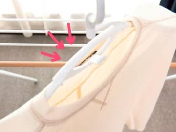 速乾＆型崩れナシ！【ニトリ】マニア絶賛の"技あり"ハンガー。一度使ったらやみつきです♡