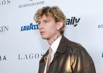 mgk、ハーバード・ビジネス・スクールで講義を行う