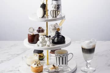 ルワンジュ東京「モノトーン」アフタヌーンティー、純白テディベア＆黒ごまパンナコッタなど白黒スイーツ