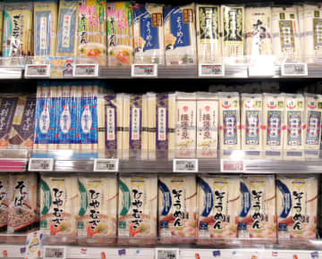 【消費の深層】9月も売れるそうめん 残暑で棚替え時期に再考の余地ありか