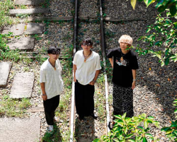 KI_EN、新曲「記憶の地図」MV公開　京都を舞台に一枚の“記憶の地図”を描き出す映像に