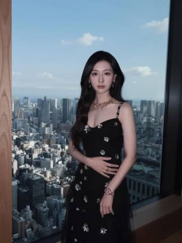 キム・ジウォン、日本で撮った近況ショットに絶賛の声…ドレス姿が美しすぎると話題に