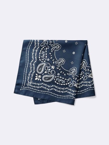 クルッと巻くだけ！【GU】40・50代のコーデを格上げ♡「990円スカーフ」
