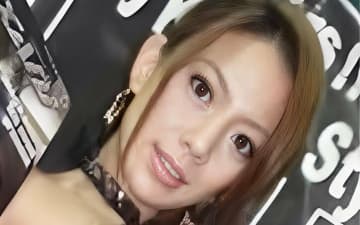 女優歴16年目・41歳の現役セクシー女優、レースクイーン時代の写真に絶賛の声「すごいスタイル」
