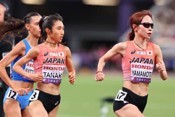 「日本人が走ってるんだから...」女子5000m予選、序盤に田中希実＆山本有真が先頭集団を牽引も...快走中に中継が突然CMに切り替わり視聴者騒然！【世界陸上】