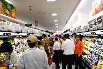 激安スーパー「オーケー」尼崎で開店に行列＆入場規制に…今後は京都も視野に