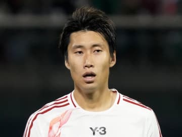 芸術的キラーパス連発！ 日本代表MF鎌田大地｢一人だけ見えてる世界が違う｣センス抜群のプレー集！ PK戦では4人目に登場
