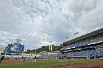 元阪神・呉昇桓がホームで引退試合をできない？韓国でまたも球場事故、今度は防球ネット支柱が“客席側”に倒れる