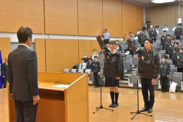 「磨いた技発揮」　技能五輪・アビリンピック　茨城県庁で結団式