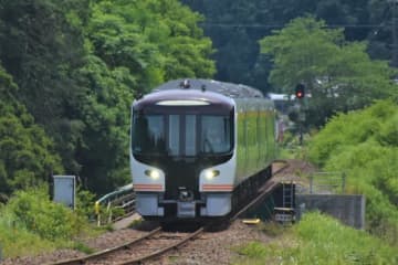特急「ひだ」「しなの」「南紀」年末年始は全車指定席に。ピーク時に実施