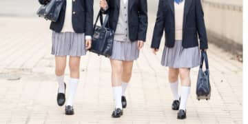 「盗撮カメラ発見器」校内に導入検討の自治体も…専門家が“有効性”に疑問示すワケ　学校施設での検挙「年間556件」求められる対策は