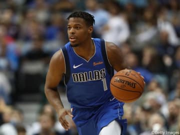 昨季スペインでプレーしたデニス・スミスJr.がマブスと契約合意…古巣でNBA復帰を目指す