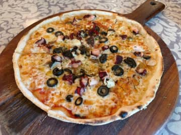 「TVアド街」で紹介された人気イタリアン「チーチョス（CHICHOS）」【横浜元町】