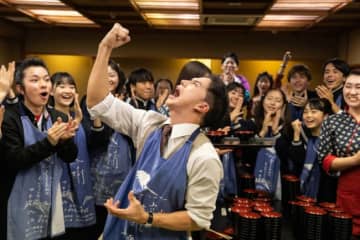 『おいしい給食』甘利田の爆笑シーンを切り取った新映像解禁　市原隼人、驚異の59回超え全国舞台挨拶行脚も決定