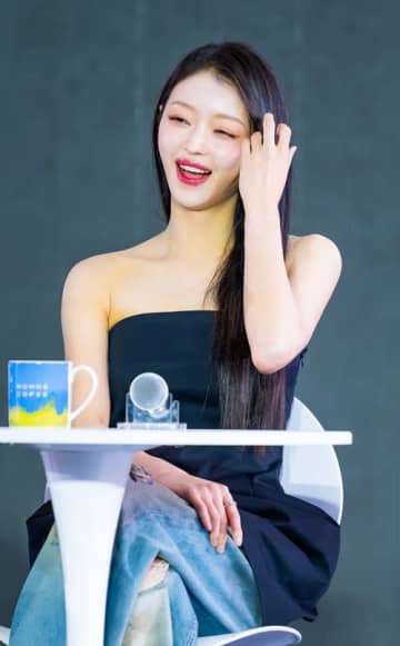 OH MY GIRL・ユア、釜山国際映画祭で初演技の感想を語る「アイドルが言えない言葉も気軽に口にした」
