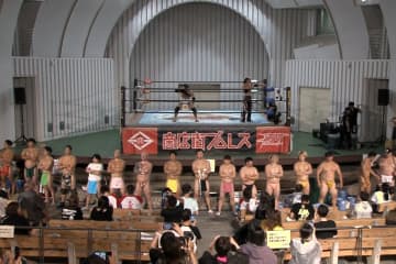 【大日本】謎の“おたけ地蔵”、吉野達彦を撃破！ 9.18上野は水風船＆ふんどし祭りで大団円