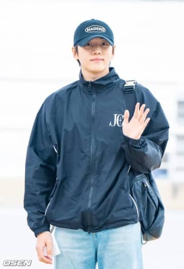 【PHOTO】DKZ ジェチャン、アジアツアーのため中国へ出国