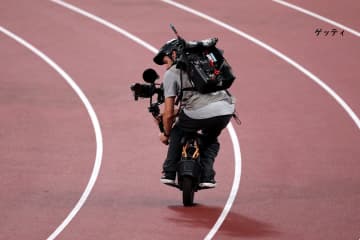 【話題】世界陸上でカメラマンが乗っていたのは…電動一輪車！選手たちと同じ速度で並走
