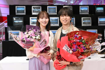 『放送局占拠』櫻井翔、比嘉愛未、加藤清史郎らがクランクアップ！4か月にも及ぶ撮影を振り返る　櫻井「またもう一回できたらいいな」