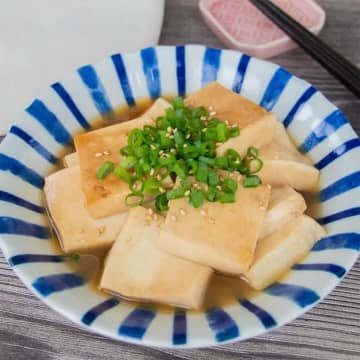 【豆腐ってこんなおいしくなるの？】「ご飯が進む〜」「節約したい時に助かる...！」簡単＆絶品！豆腐のおかずレシピ4選