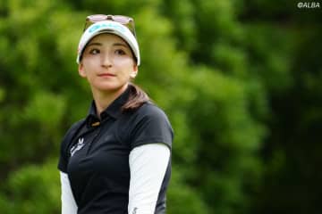 初優勝狙う脇元華が4試合ぶりのアンダー発進　トップで左ヒジを“緩める”動きが安定感を生む秘訣だった！【プロコーチが解説】