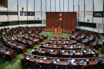 中央政府、新たな段階の発展を評価