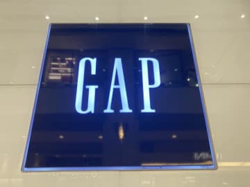 【Gap】表示価格の40％オフで買える「Silver Week Specials」開催中。気になるトレンドアイテムは今が買い時だよ～！