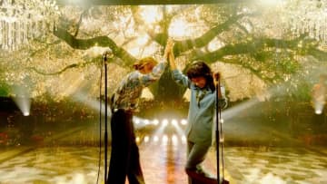 Superfly×渋谷龍太がコラボ歌唱、『FNS歌謡祭』でのSUPER BEAVER「人として」映像公開
