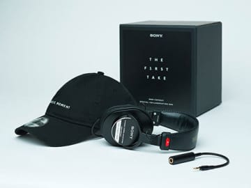 ソニーと人気YouTubeチャンネル「THE FIRST TAKE」がコラボ 名機「MDR-CD900ST」とキャップがセットのコラボボックスが数量限定で登場