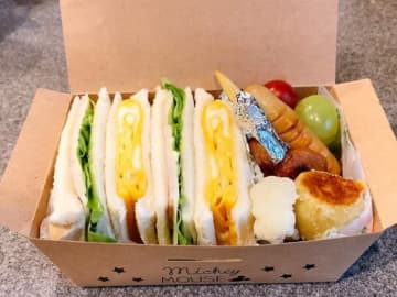 大堀恵、長女の学校行事で作った弁当を公開「長女希望のサンドイッチお弁当」