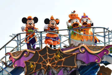 【ディズニー】東京ディズニーリゾートがハロウィーン仕様に！パレード＆パークのデコレーションを編集部が現地レポ♡