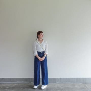 50代の品格を引き出す！ きれいめデニムパンツコーデ術