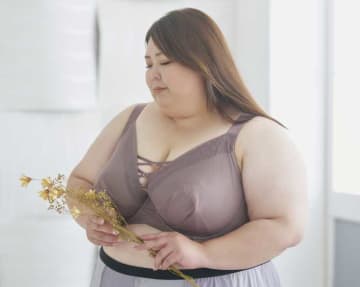 グラマープリンセス「美胸キーパーグランリフト」♡サイズ拡大でD90～L140まで対応
