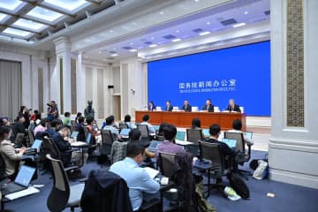 新疆の人々の暮らし、持続的に向上　新疆統治方針白書