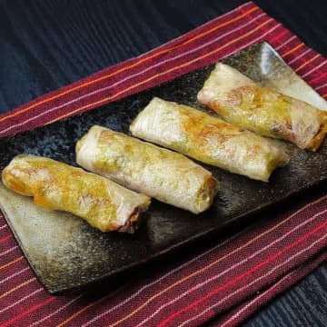 【ライスペーパーは包んで焼くだけ♡】100枚あっても足りなくなる！激うま簡単おつまみ！！レシピ3選