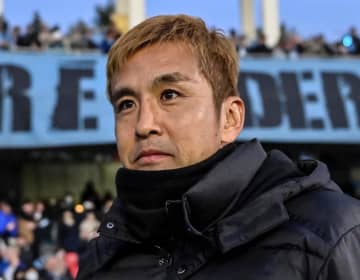 ｢日本サッカーの歴史を変えた男｣稲本潤一の“46歳誕生日”を祝う珠玉のプレー集！｢出来ない事はほぼ無い｣3大会連続W杯の名ボランチ