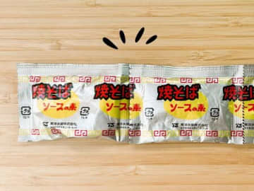 焼きそばの粉末ソース、余ってない？ いつもの料理がズルいほど簡単にめちゃウマに♡【試してみた】
