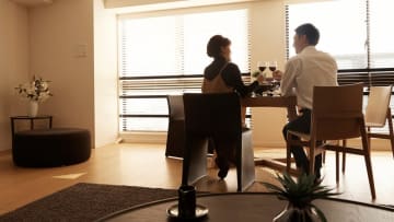 万年金欠です…世帯年収1,200万円の50代夫婦「自宅はタワマン」「車は“残クレクサス”」で家計は火の車も、実は「賢い選択かもしれない」といえるワケ【CFPの助言】