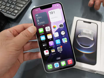 「iPhone 16e」が89,800円で大量入荷！期間限定セール