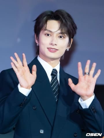 【PHOTO】レオン・カーフェイ＆SEVENTEEN ジュンら、映画「シャドウズ・エッジ」舞台挨拶に出席