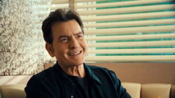 チャーリー・シーンと依存症の戦い　『aka チャーリー・シーン』で知る人生の悲喜こもごも