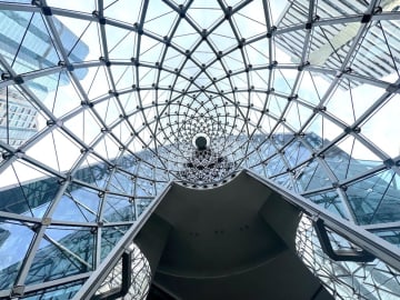【絶景スタバ】タイ・バンコク「ツリー型スターバックス」を徹底解説！おすすめの写真撮影術と周辺観光ガイド